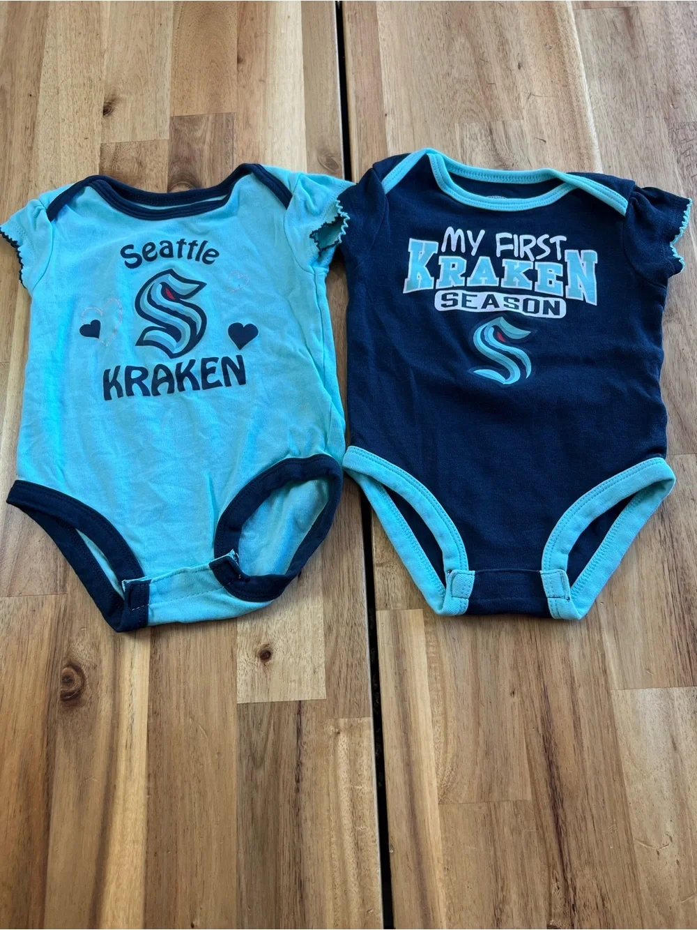 Seattle Kraken NHL Baby Bodysuit Lot 2 Pack 6-9 Months Official Licensed